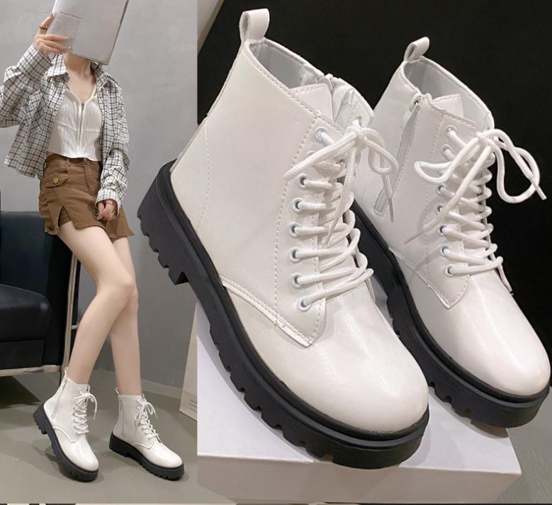 60 Bốt Trắng Nữ Phối Đế Đen Cách Điệu Siêu Sang Chất Da PU Cao Cấp Lên Chân Chuẩn Form Shoes GiàY Boot
