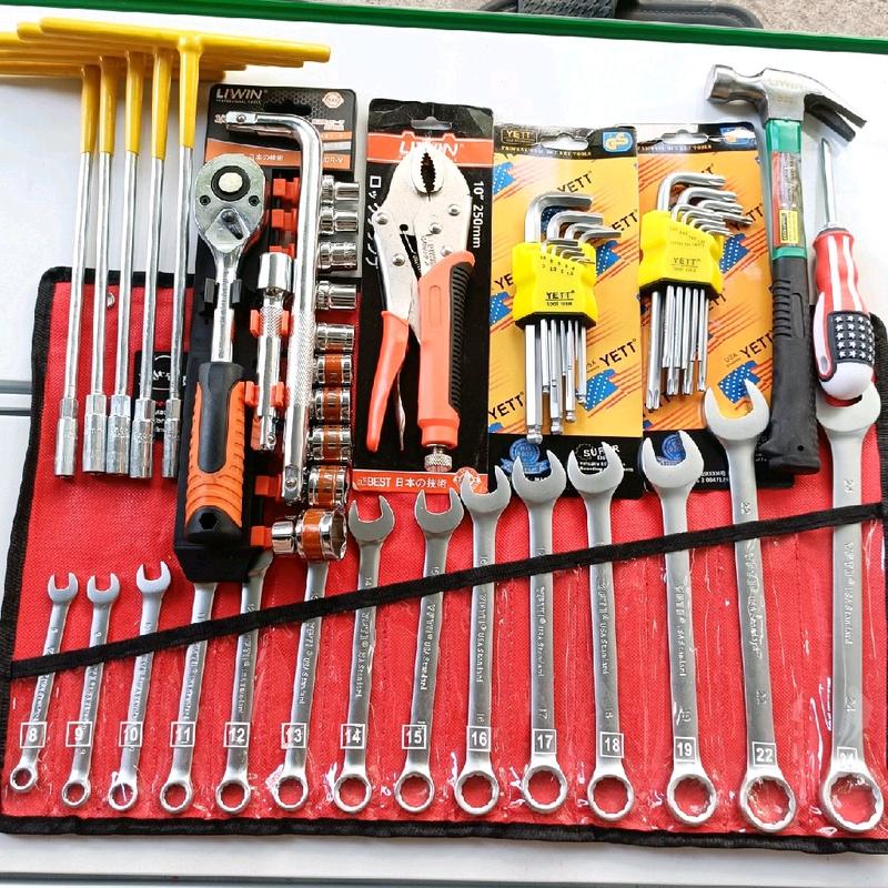 Tặng Cần L Combo sửa chữa xe máy gồm 1 Bộ cờ lê 8-24 + 1 bộ khoá T vàng + 1 bộ tuýp 12 chi tiết 1 2" Liwwin+ 1 kìm bấm chết liwwin+ 1 bộ lục giác bi Ngắn + 1 Bộ lục giác Bông ngắn + 1 búa dài + 1 tua vít cờ mỹ liwwin đầy đủ để thao tác nhanh hơn