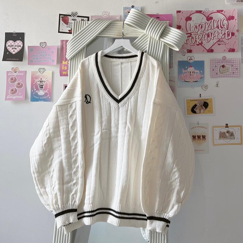 Áo sweater len thêu chữ D cổ v form rộng chất len dệt kim