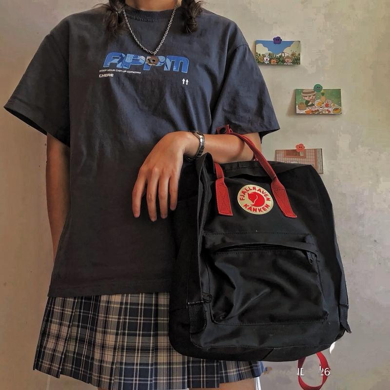 Balo Kanken Unisex Đen Quai Đỏ Đủ Size Đeo Vai Backpack