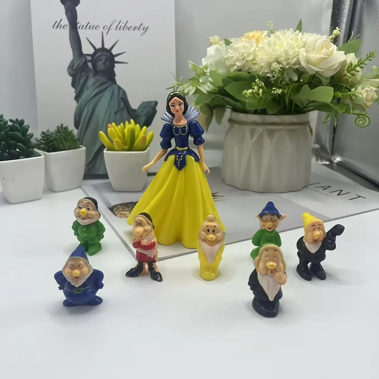 Búp Bê Bạch Tuyết Và 7 Chú Lùn Disney, Đồ Trang Trí Thu Nhỏ, Tượng Nhỏ, Đồ Thủ Công Mỹ Nghệ, Đồ Trang Trí Sân Vườn, Đồ Trang Trí Cảnh Bánh Nhà Bánh, Quà Tặng Ngày Lễ Giáng Sinh, Thích Hợp Cho Nhiều Loại Phòng