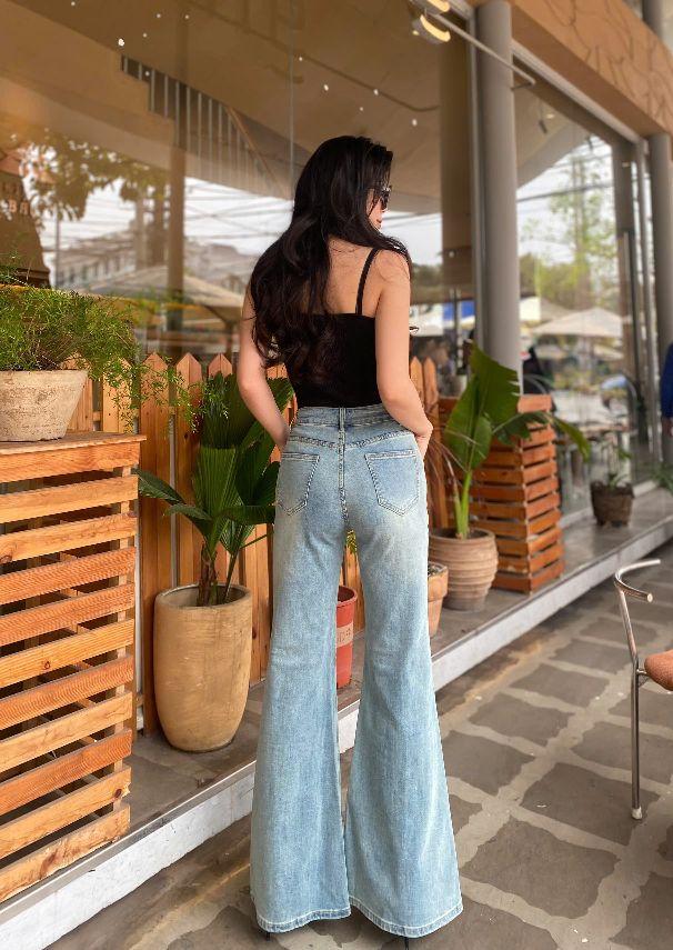 Product Introduction of [ MỚI ] QUẦN JEAN NỮ QC ỐNG LOE CẠP KIỂU SIÊU MỀM SIÊU CO GIÃN MẪU MỚI XUÂN HÈ 2025 5512 7