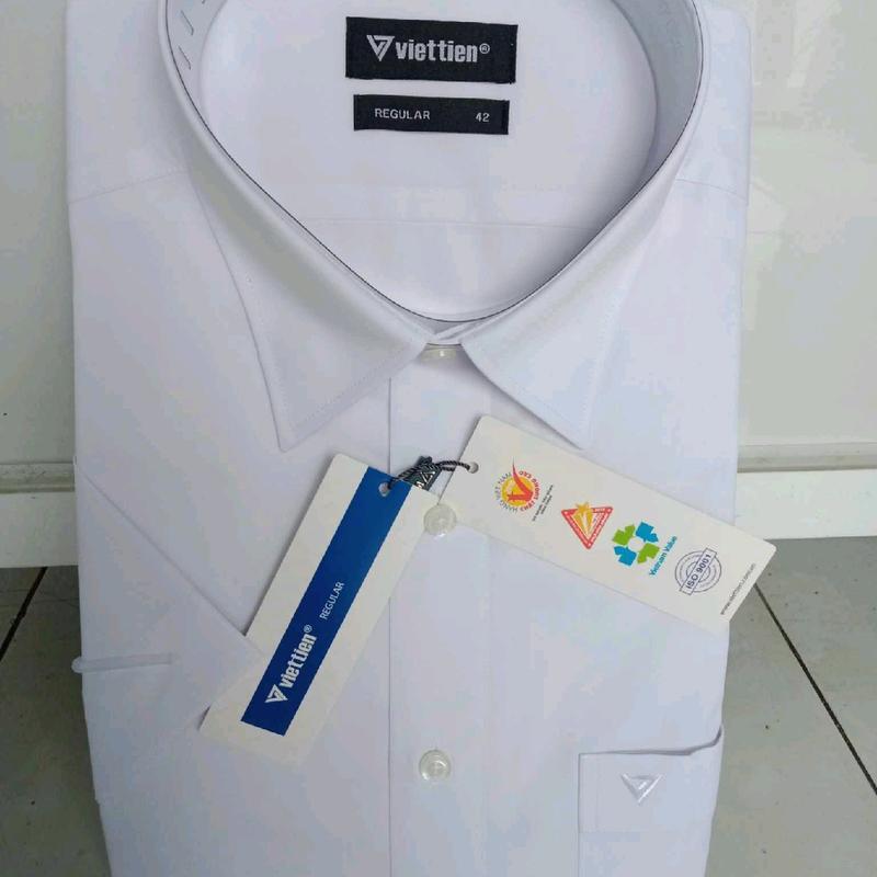 ÁO SƠ MI TRẮNG TRƠN NGẮN TAY LAI BẦU VIỆT TIẾN FOM REGULAR  fom suông SIZE 41 VÀ 42. 2