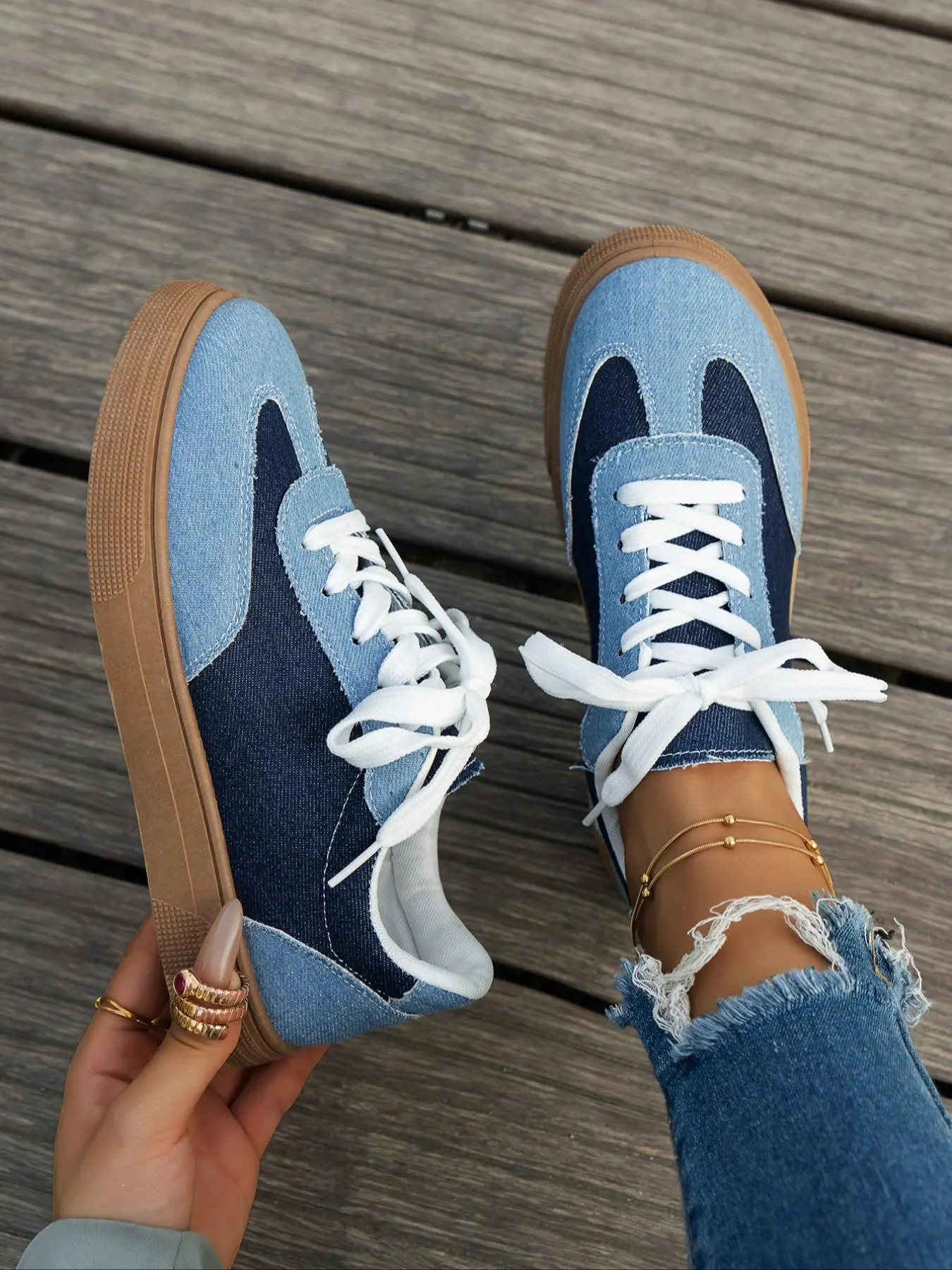 Women's Fashion Colorblock Lace Up Low Top Sneakers, 2025 New Style Casual Comfortable Sports Shoes for Daily Wear, Female All-match Round Toe Shoes for Daily Wear