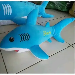 boneka ikan hiu baby shark