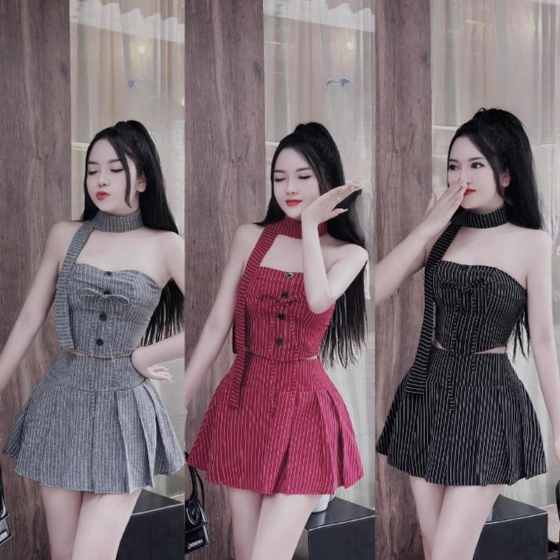  Set váy nữ kaki áo cúp ngực. kèm choàng cổ  mix chân váy xếp ly  dáng xòe  có lót  xinh xắn sang chảnh dành cho các nàng diện di chơi,di tiệc.  Women 