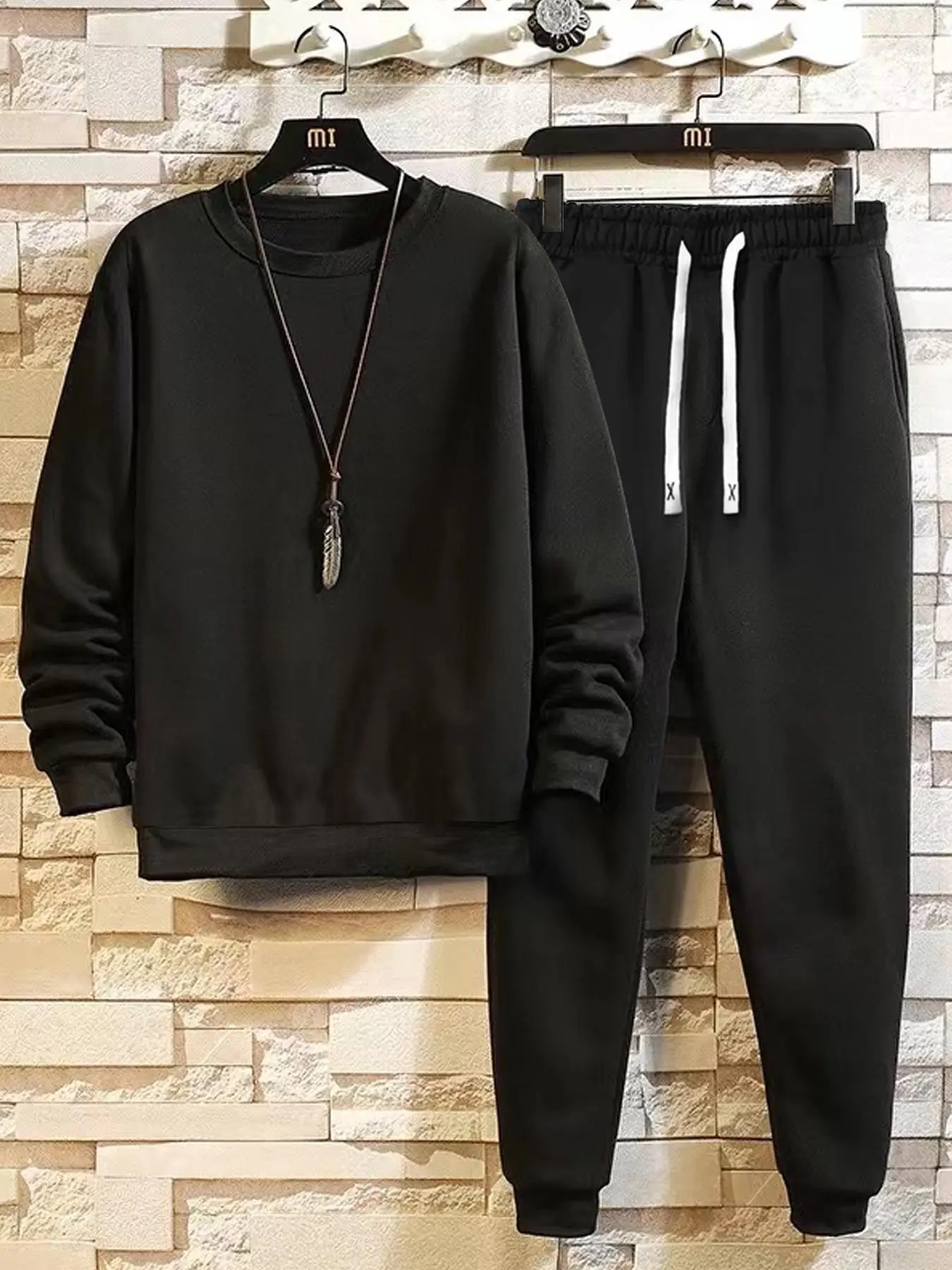 2 Piece Set Men's Solid Top & Elastic Waist Pants Lounge Co-ord Set, Casual Round Neck Regular Sleeve Sweatshirt & Drawstring Pocket Sweatpants Lounge Set, Men Two-Piece Outfits