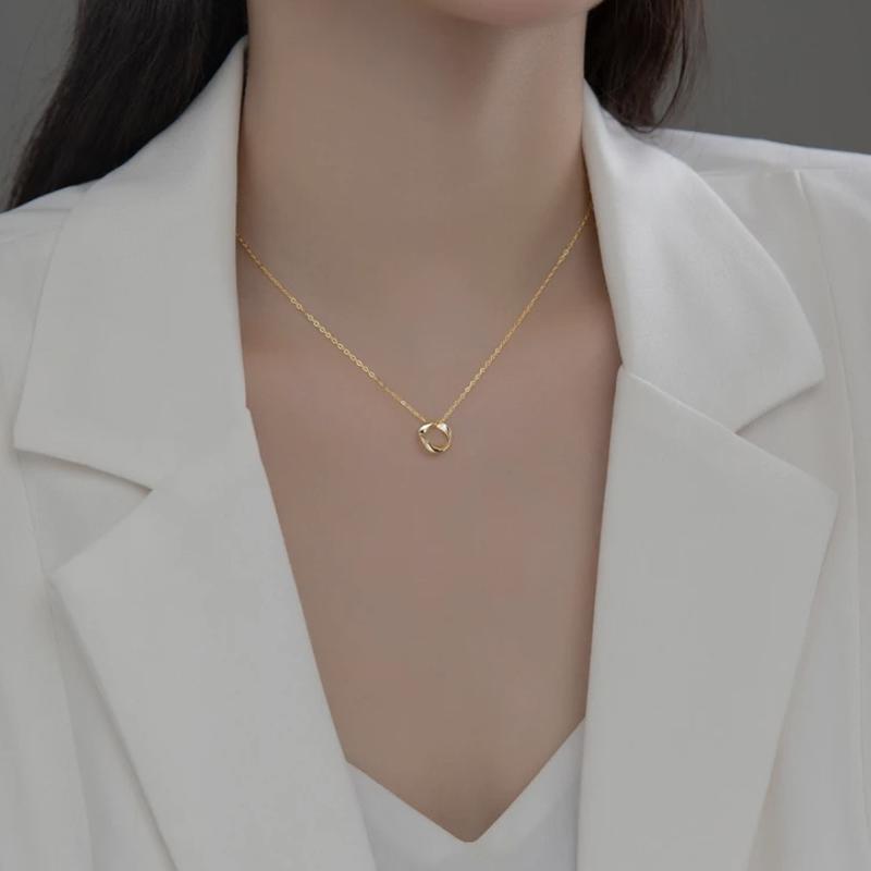 Product Introduction of 2025 Silver Mobius Strip Necklace Female Light Luxury Minority Design High Sense Student Short Necklace 4