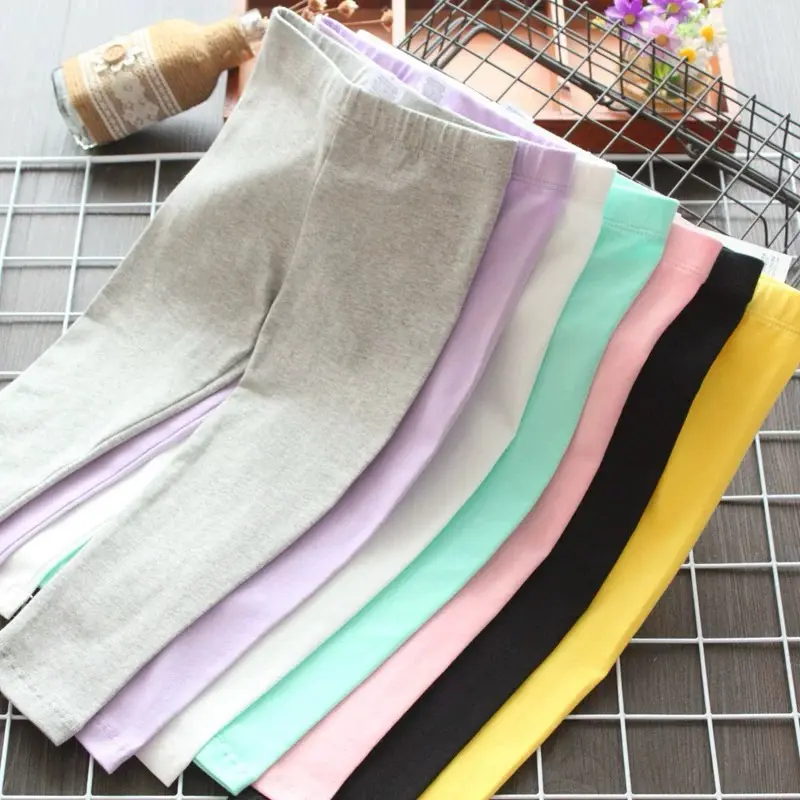 Quần legging trơn bé gái 10-40kg  nhiều màu chất cotton co dãn 4 chiều chất vải mềm và thấm hút mồ hôi