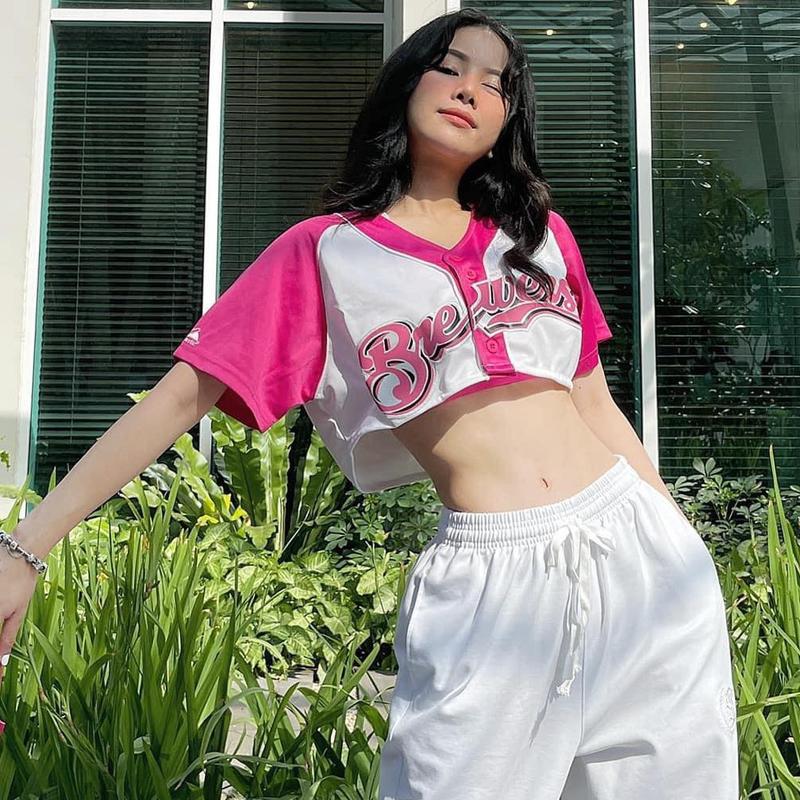 Áo bóng chày Croptop dj mie  Nữ Women Cổ chữ V Dáng Ngắn Hồng