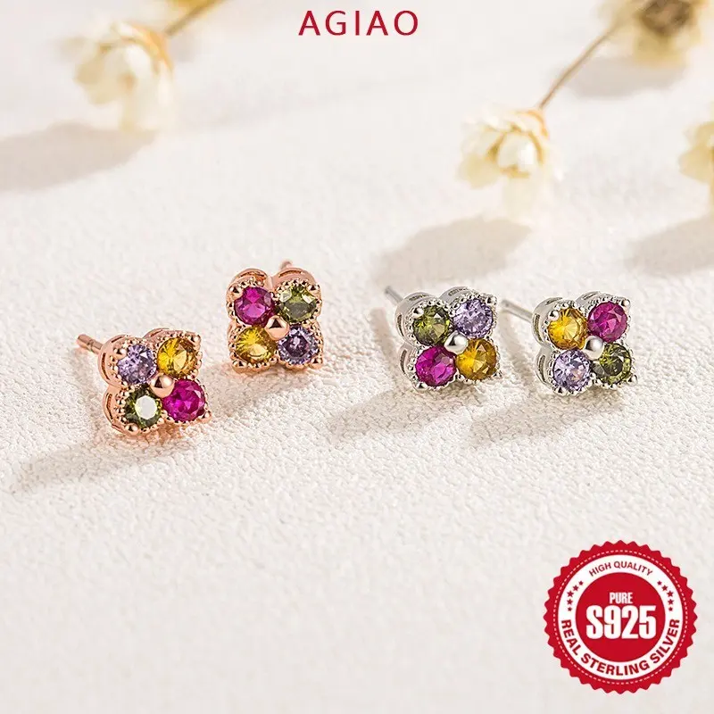 AGIAO Anting Stud Semanggi Empat Daun Berwarna-warni Anting Stud Zircon 5A Gaya Korea Berlian Warna Emas Mawar