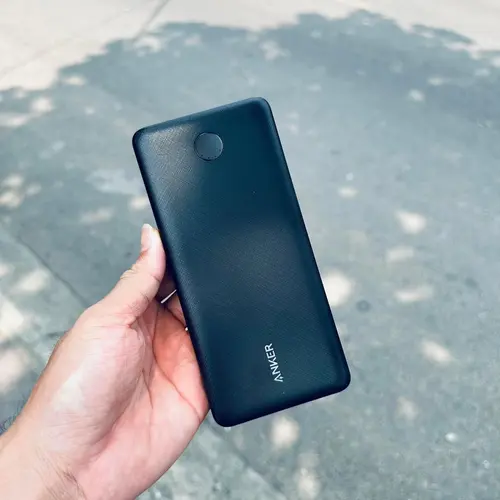 Sạc dự phòng Anker A1287 Dung lượng 20000mAh 1 cổng type C in/out 1 cổng USB out, sạc nhanh 20W, kèm túi chống sốc, cáp sạc