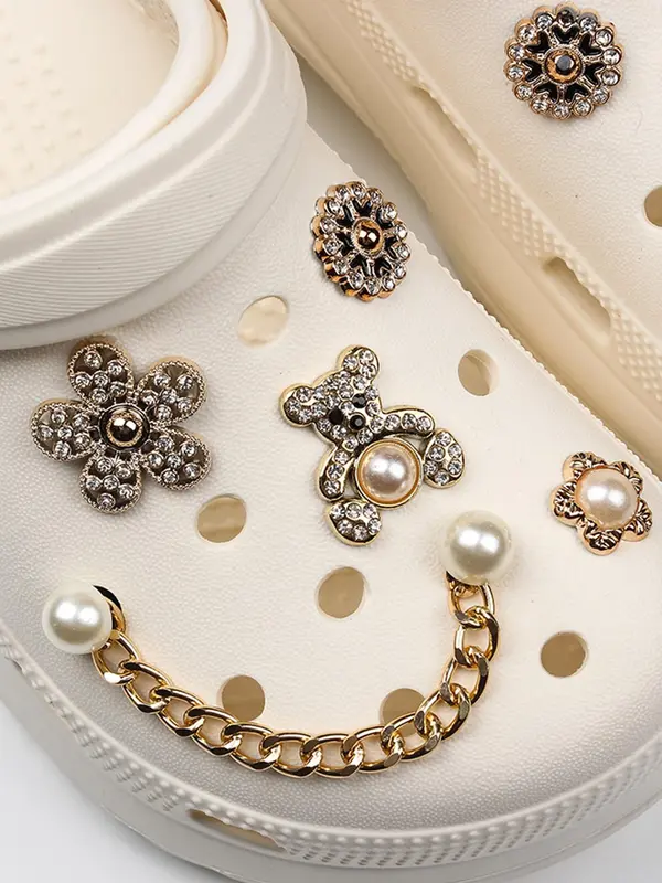 Cute Bear & Faux Pearl & Rhinestone Design Shoes Decorations, Fashionable Novelty Shoes Decorations for Clogs, Dazzling Glamour Trendy Holiday Shoe Accessories for Women & Girls As Birthday Gifts, Holiday Essentials for Girls, Gift Set 4