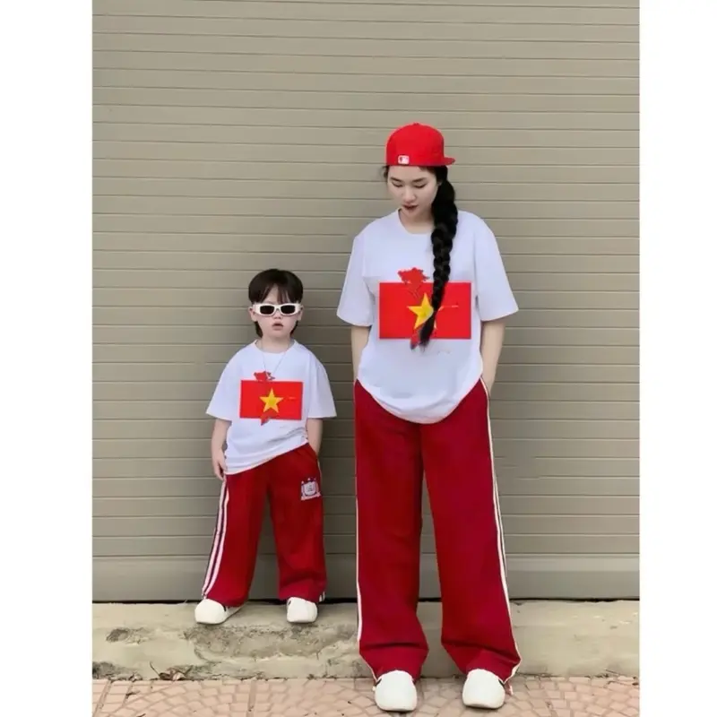 Áo thun gia đình, áo đôi mẹ con , áo in hình bản đồ Việt Nam chất cotton tàu hàng đẹp loại 1 size 10-65kg 2