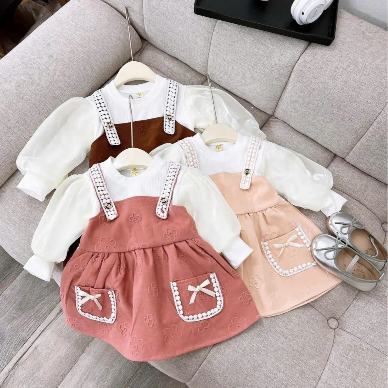 set váy thu đông cho bé gái mặc đi chơi đi học ở nhà  vào mùa thu đông cực đáng yêu Sandal