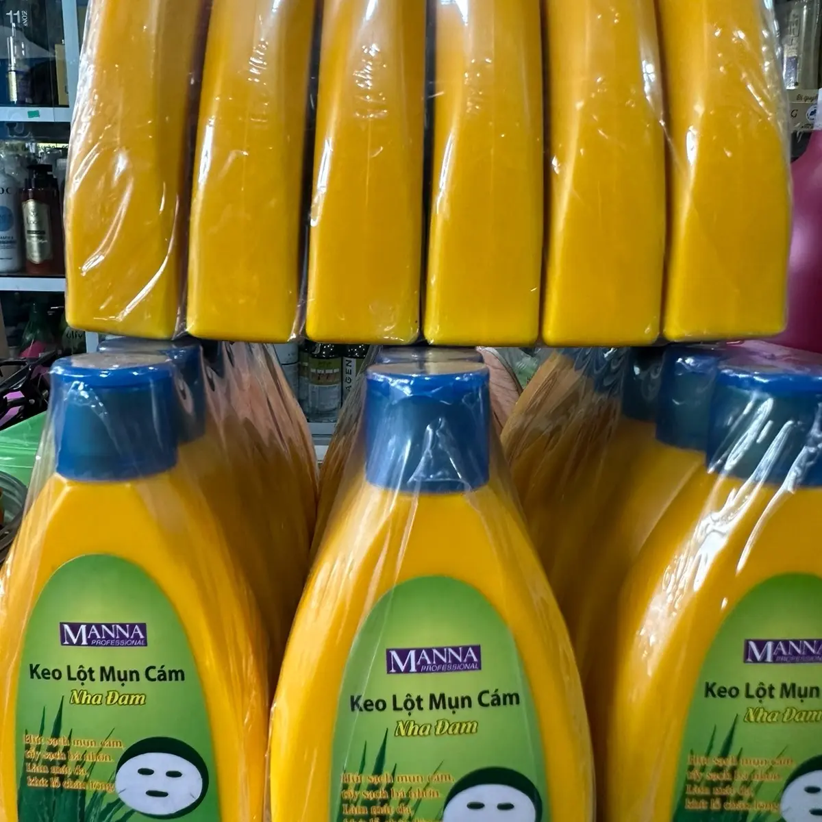 ￼keo lột mụn manna 200g chai màu vàng loại  gel đặc hút lên nhiều mụn cám