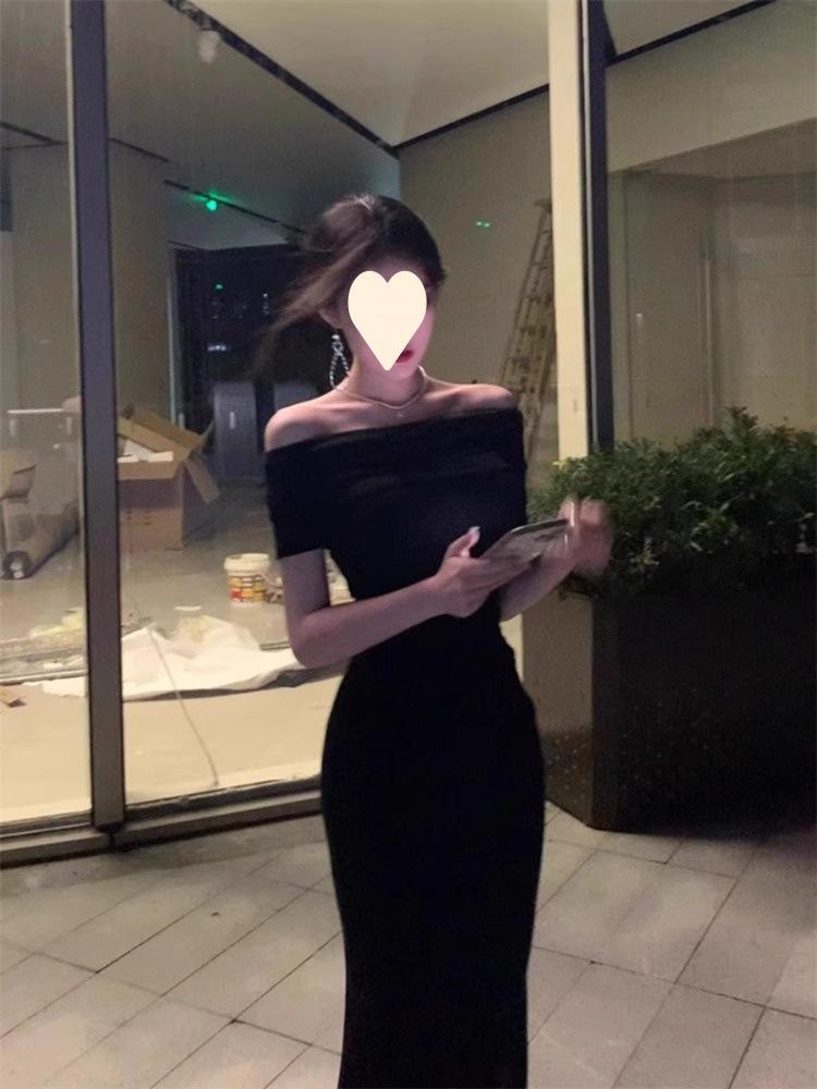 Gaun Hitam Wanita Dewasa Bergaya Elegan dengan Rekaan Bahu Terbuka untuk  Musim Panas, Potongan Slim Fit,