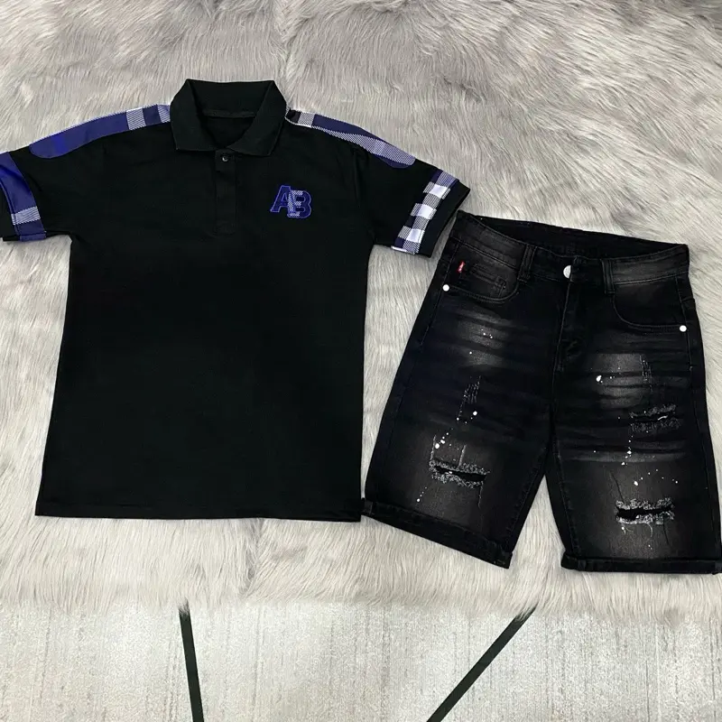 Bộ Quần Short Và Áo Thun Nam Có Thêu Logo - Thương Hiệu XYZ 0