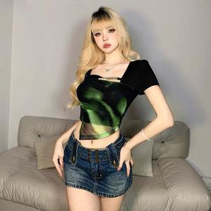 เสื้อยืดแขนสั้นมัดย้อม สไตล์สาวอวบ หวานและฮอต สำหรับผู้หญิง พลัสไซส์ 150.00 กก. ทรงสลิมฟิต ทรงผิดปกติ เสื้อสั้น เหมาะสำหรับฤดูร้อน