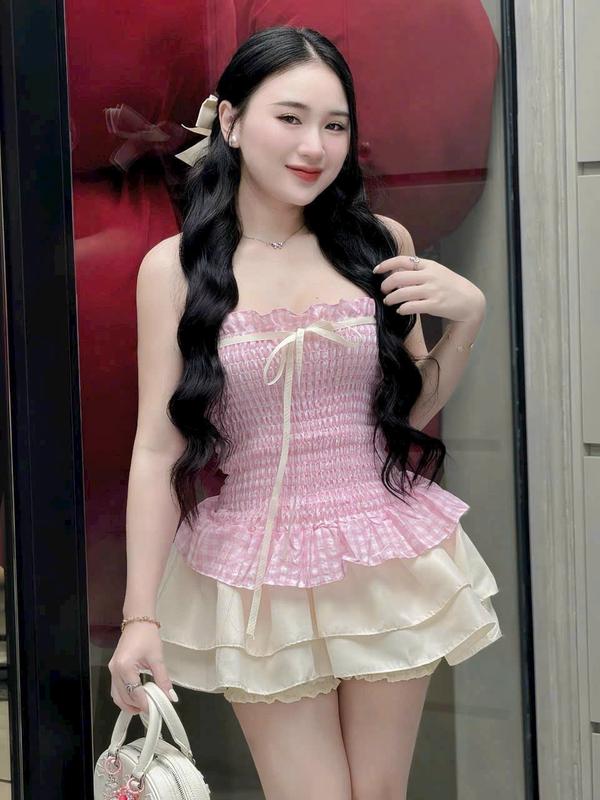 Sét đồ nữ áo, áo cúp ngực chạy mocking, kèm chân váy ngắn có lót Womkae men TopcetK J Women Kem Hồng