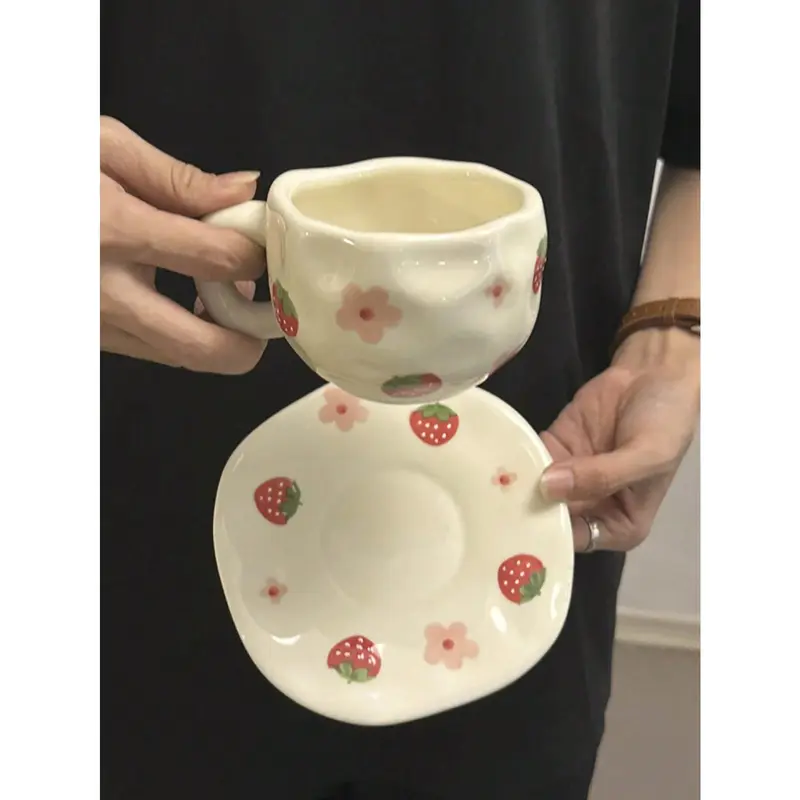 2025 NEW 1pc Retro Strawberry Flower Ceramic Cup, Hand Painted Butterfly&Cherry Asymmetrical Shape Coffee Cup, Tea Latte Mug, Breakfast Milk Cup, Water Cup, Gift (Easter Gifts) 2