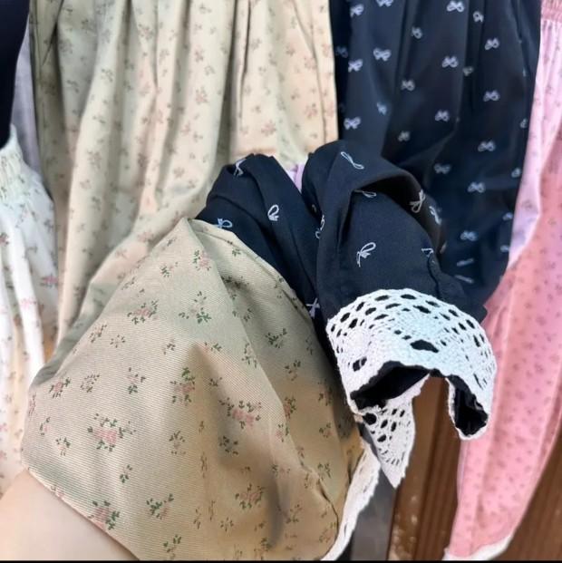 Product Introduction of Quần Baggy Nữ from Thụng Hoa Nhí Gấu Pha Ren, Chất Thô Mềm Mát  Menswear Pants 2