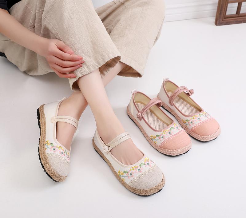 Product Introduction of 2025 Summer New Beijing Traditional Embroidered Shoes Women's Embroidered Linen Cloth Shoes Ethnic Style Shallow Mouth Embroidered Shoes 11