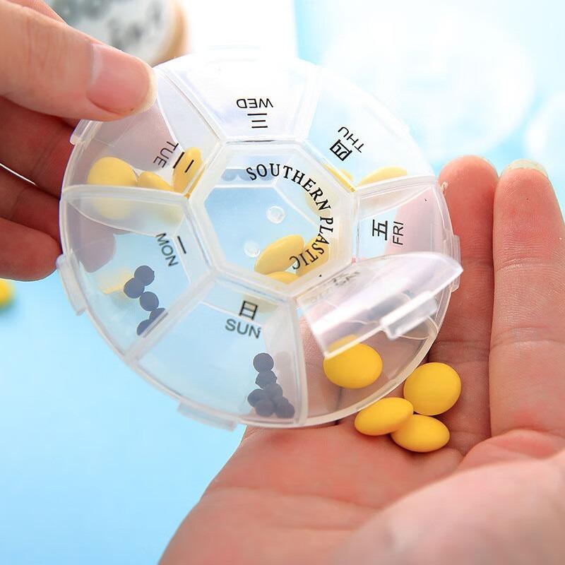 Hộp Đựng Thuốc 7 Ngày Tiện Lợi - Hình Tròn + Hình Vuông - Kèm Dụng Cụ Cắt Thuốc 6