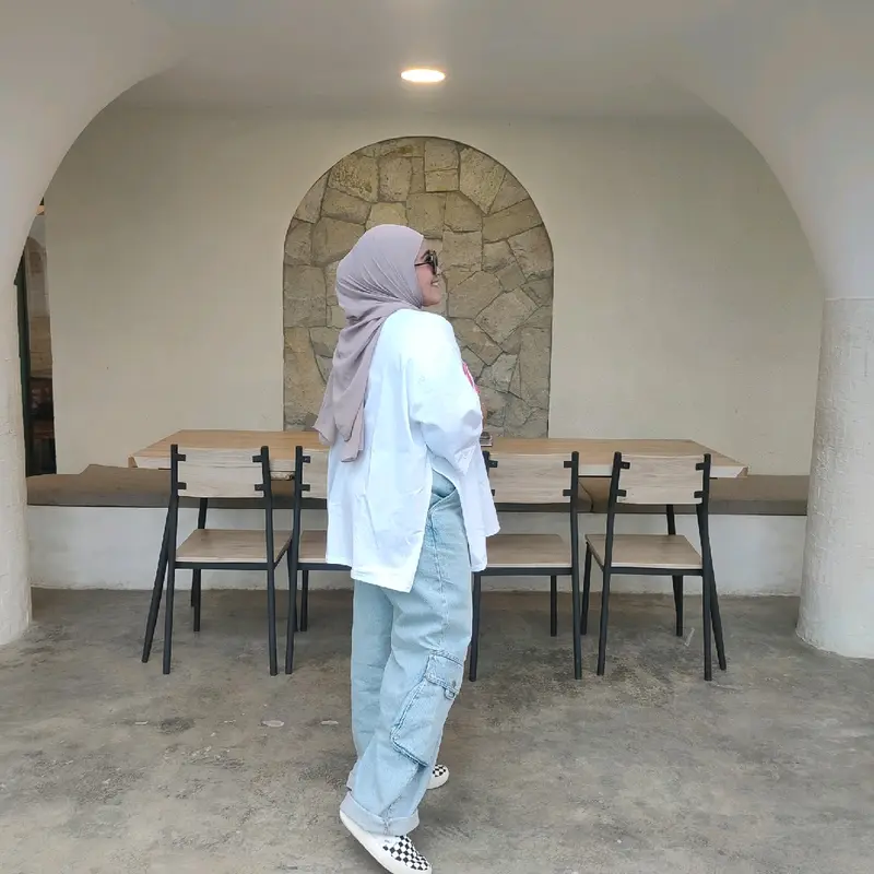 Kaos Oversize Nagita Bangkok Wanita Style Hijab Jumbo Kekinian 2025 Aesthetic Slit Samping Baju Belahan Tinggi t-shirt Atasan Cewek Korean Style Trend Bisa COD Santai combed Oblong Nyaman 8