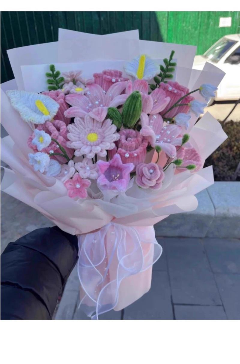 Product Introduction of 520 Gift Girlfriend Mother's Day Twisted Stick Bouquet Handmade DIY Material Package Full Set of Artificial Rose Flowers 2