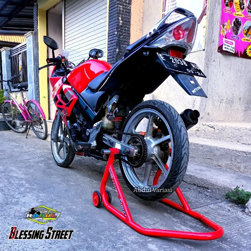 Paddock Motor/Paddock Motor Universal/Pedok Motor Blessing street 4