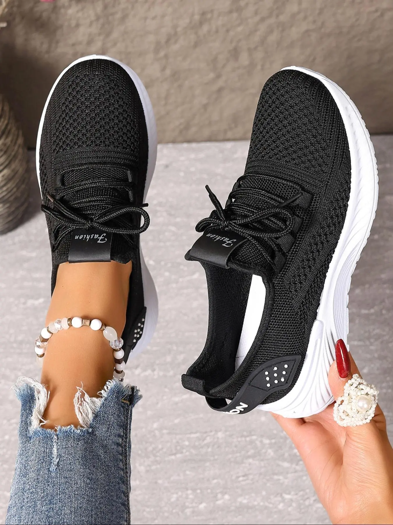 Women's Fashionable Lace Up Low Top Sneakers, Casual Comfortable Breathable Sports Running Shoes, All-match Basic Shoes for Daily Wear