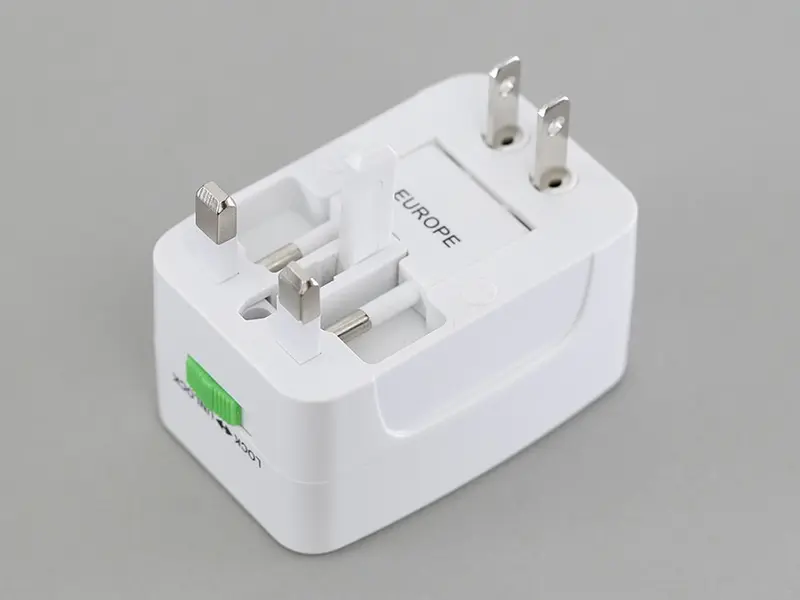 Ổ cắm du lịch Điện Quang ĐQ ESK TV01 ( Màu trắng ) 3