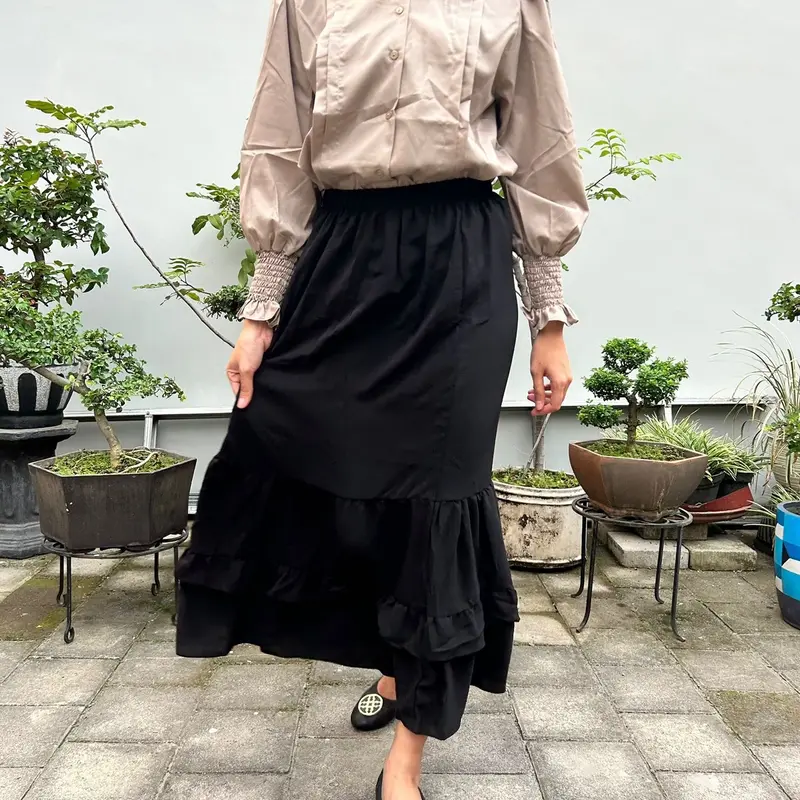 [milihbeau] Ruffle Crinkle Skirt - rok ironless tidak mudah kusut ringan adem pinggang karet nyaman murah untuk sehari-hari acara formal informal nyaman rok kekinian Polos cocok untuk hijab Santai Hitam Pink Sage Green 4