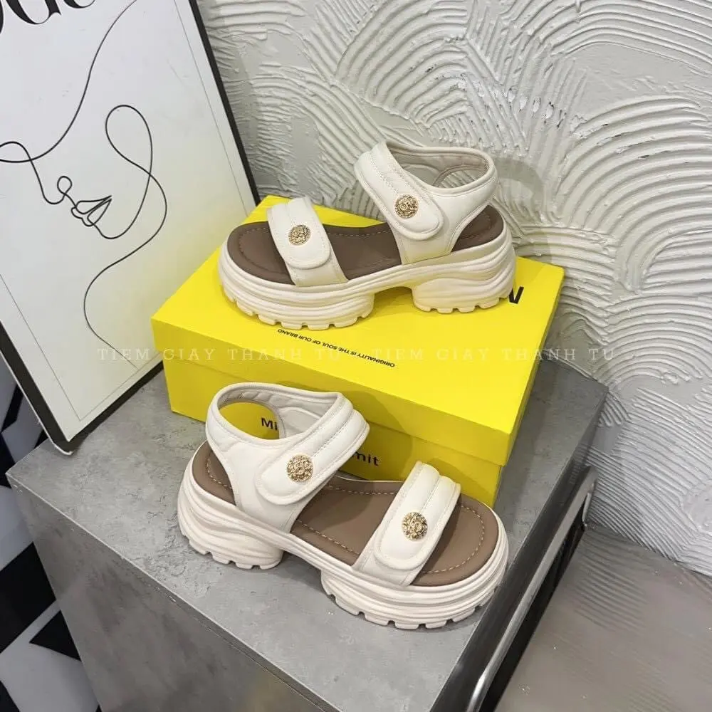 Sandal khuy nót nâu Fullbox