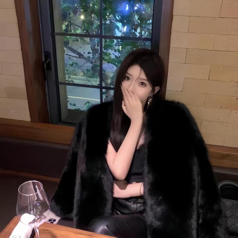 Product Introduction of Women's Winter Coat Haining Fur Imported Fox Fur Socialite Internet Celebrity Fashion Hundred Fur One 5