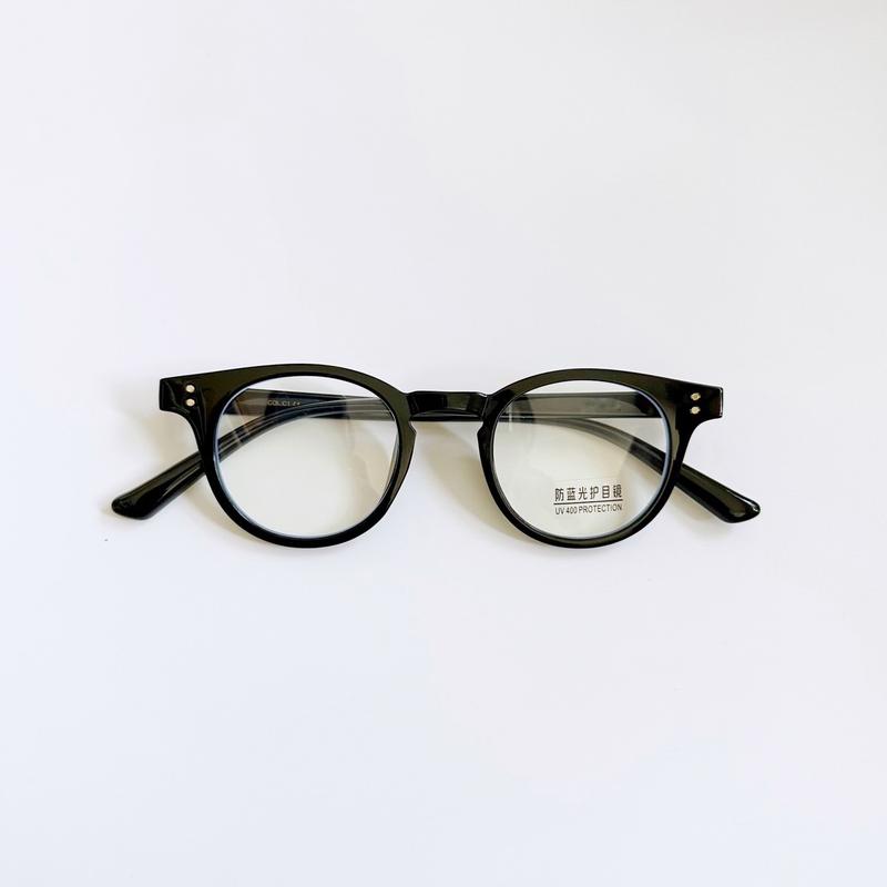 Gọng kính nhựa dáng tròn nhỏ dẻo nhẹ hoạ tiết chữ V cho mặt nhỏ và vừa kèm tròng cận