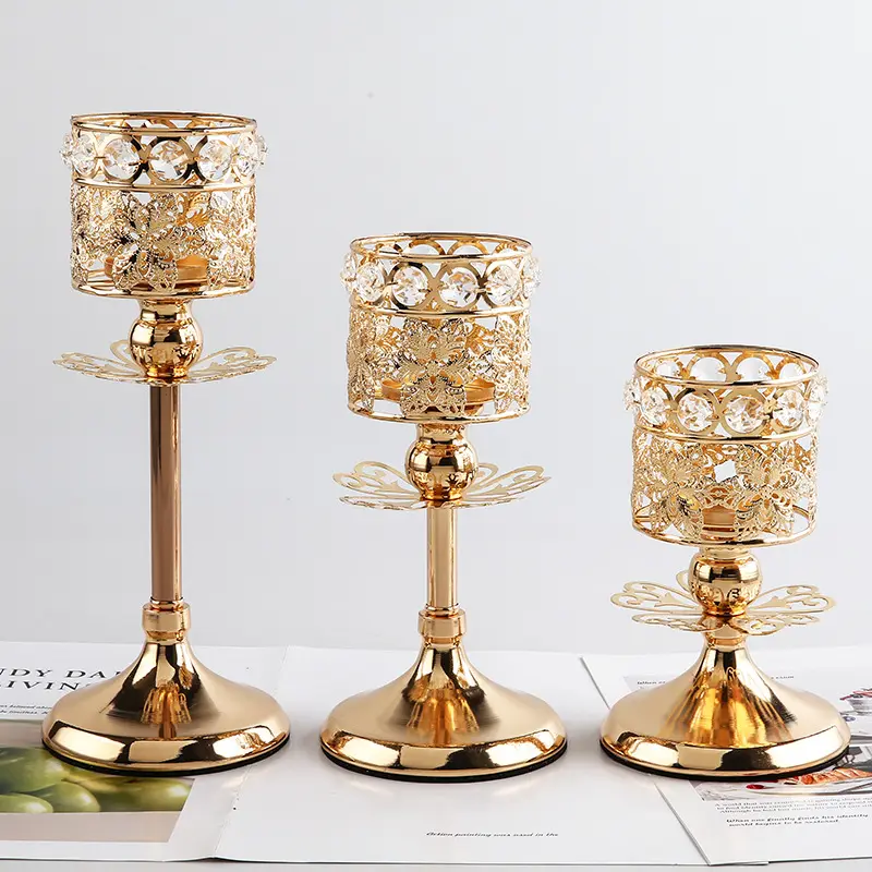 Tempat lilinnya 3 Height Liontin Kristal Candle Holder Golden Crystal Tea Light  Sparklers Wedding Candelabra Wedding Table Kokoh n Cantik Elegan Retro Stability Wedding Gold Lilin 6