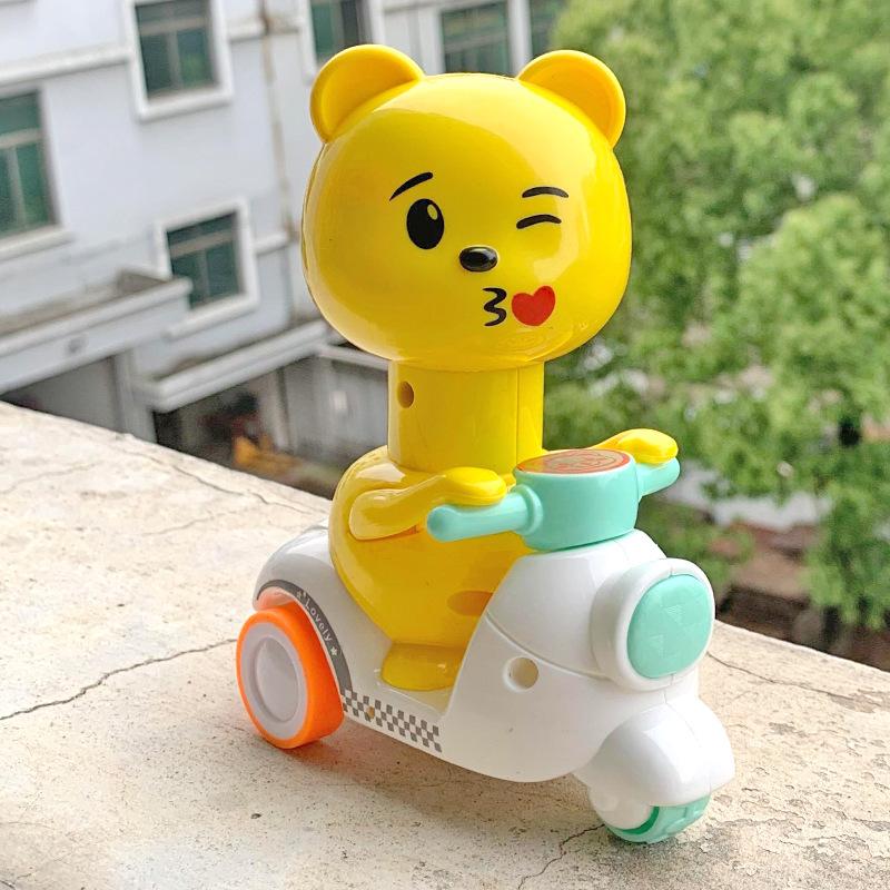 Product Introduction of Đồ Chơi Vịt Lái Xe Chạy Bằng Cót Xoay 360 độ Cho Bé 11