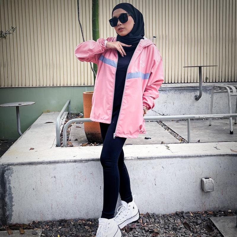 Jaket Parasut Wanita Olahraga Goes dan Lari - jaket Mathilda Sport 4