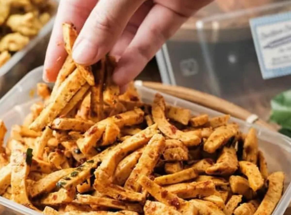 Basreng Rasa Pedas Daun Jeruk 500gr Food Snack Goreng Cemilan Keripik basreng  pedas Basreng Pedas