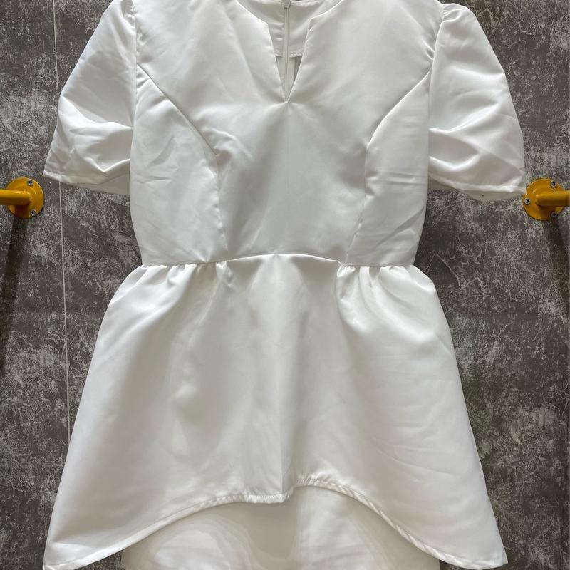 sét áo đuôi tôm + chân váy chữ a