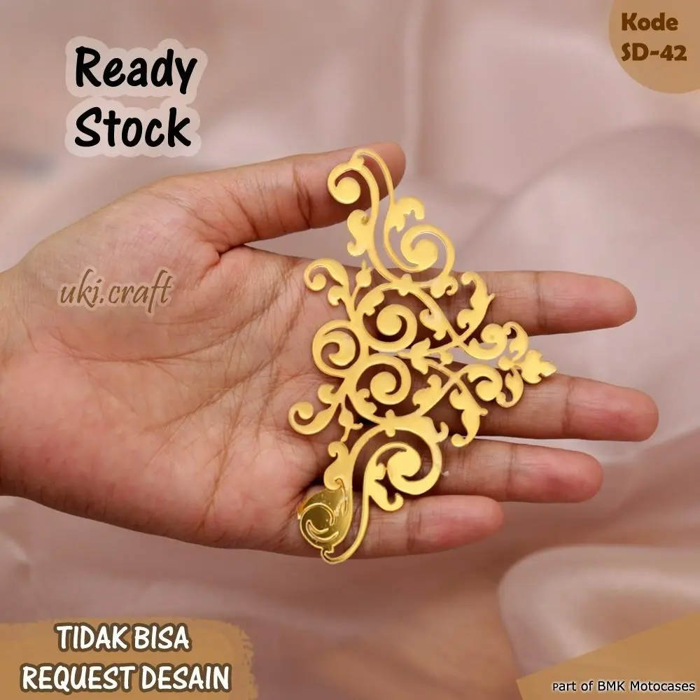 Sudut Siku Hantaran Mahar Akrilik Mirror Gold Cermin Emas 5x5cm