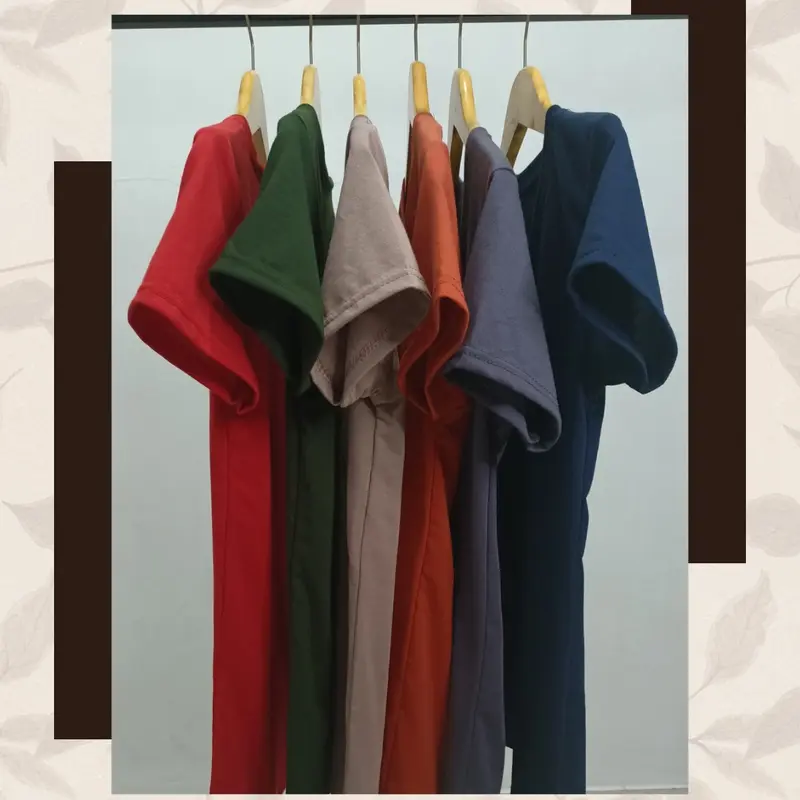 Kaos V-Neck 0