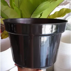 Pot Hitam Besar No 30 Diameter 27 cm Pot Bunga Tanaman Plastik 30 / 25 JM Jumbo Termurah