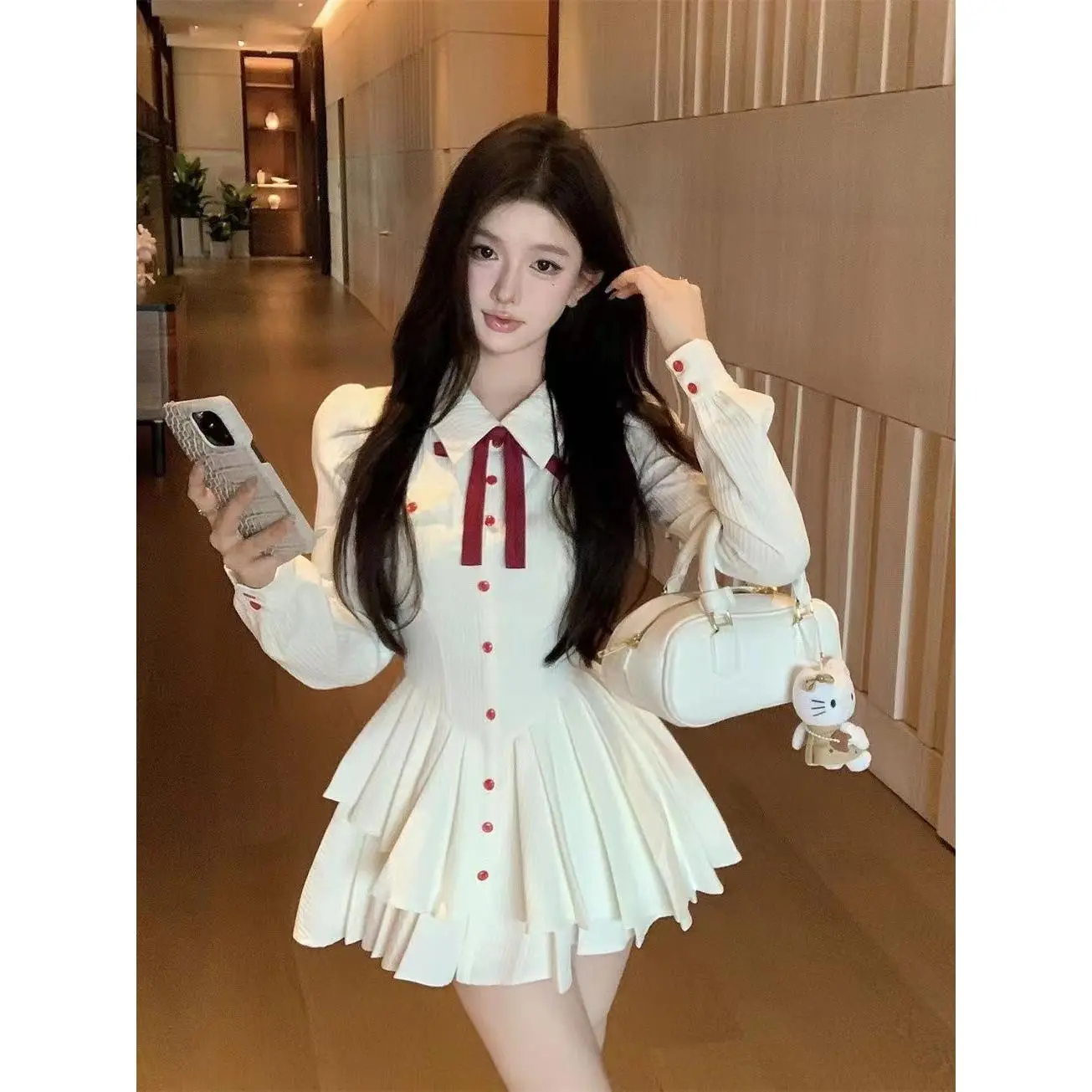 Váy Ngắn, Phong Cách Ngọt Ngào Và Gợi Cảm, Hàng Mới Về Mùa Thu, Bó Sát Eo, Bó Sát, Thiết Kế Đẹp, Cổ Polo, Tay Áo Dài, Váy Bất Đối Xứng Dành Cho Nữ