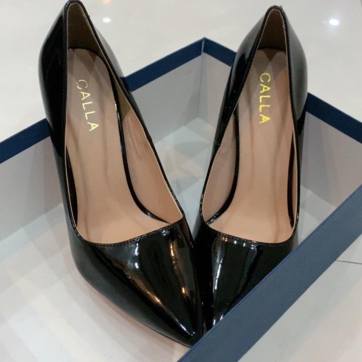 A01- Giày Cao gót Nữ màu đen đế đỏ Calla bít mũi cổ điển da bóng cao 7-9-12cm đi làm đi tiệc