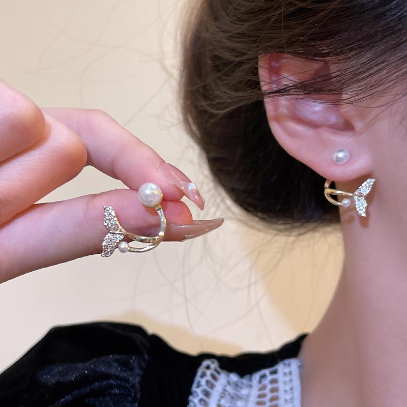 Product Introduction of Sterling Silver Needle Internet Celebrity Live Broadcast Hot-Sale Earrings Stall Supplies for Night Market All-Match Fashion Earrings Ear Rings Wholesale 10