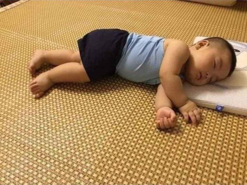 Chiếu Điều Hòa Lót Lụa Cao Cấp Có Chun Cài 2 Góc Hàng Loại 1 Chất Lượng Cao - Đầy Đủ Kích Thước