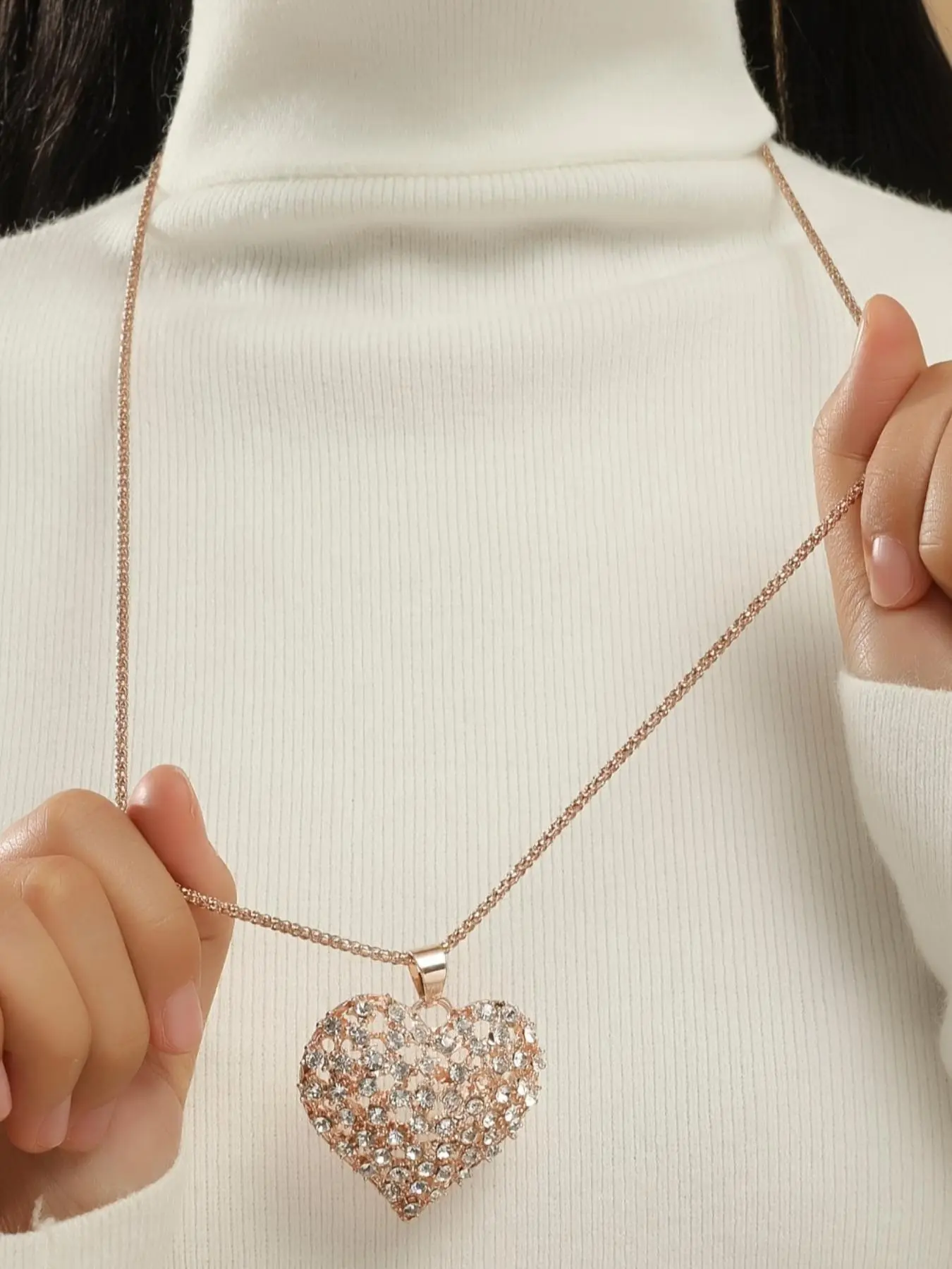 Heart Shaped Rhinestone Decor Pendant Necklace for Women for Gift, Clavicle Matching Necklace, Fashion All-match Accessory